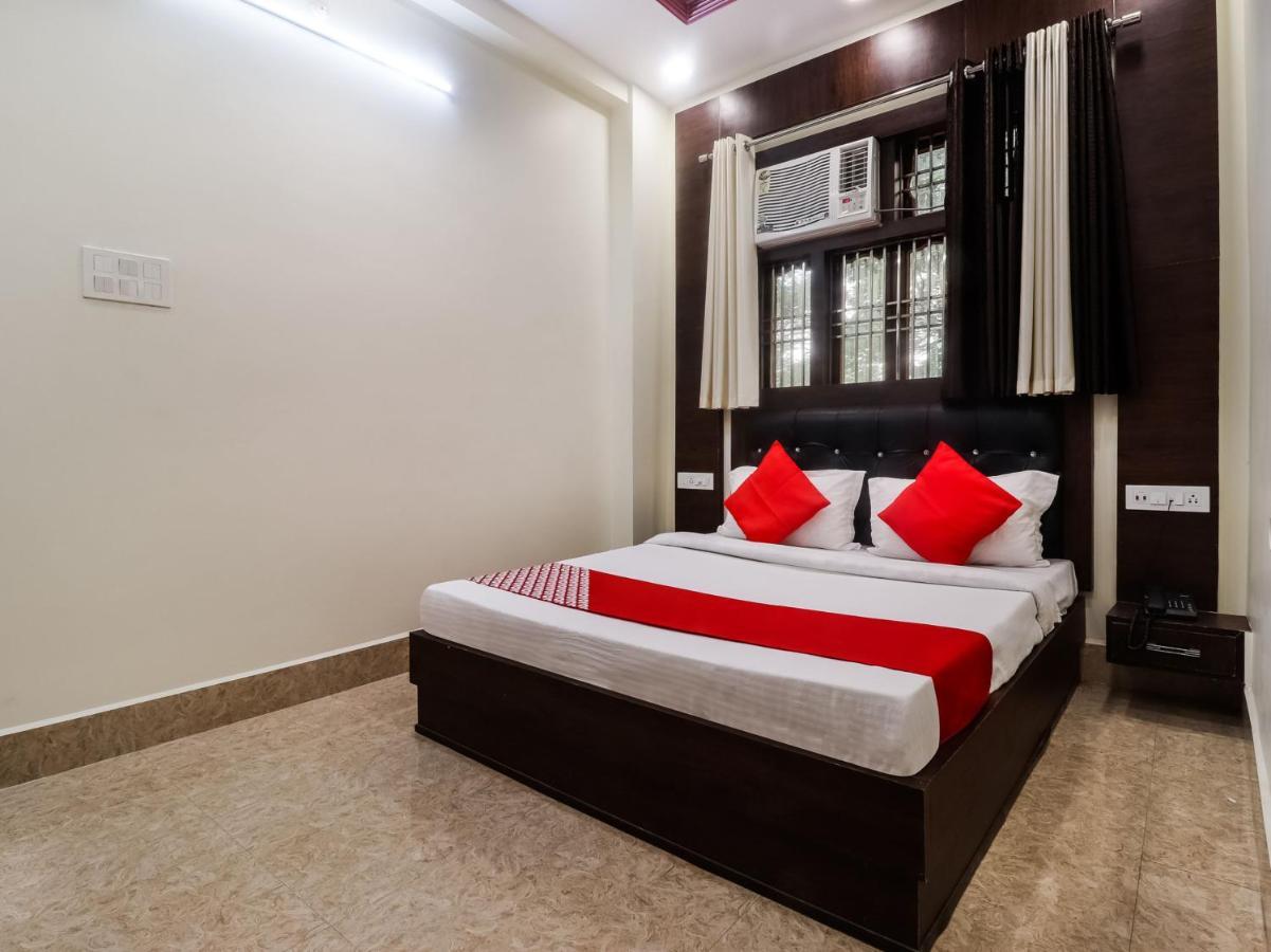 Hotel Delight Мумбай Екстериор снимка